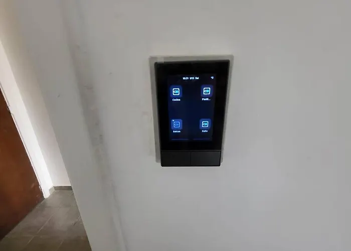 Un Lugar Unico, Cerca Del Colon